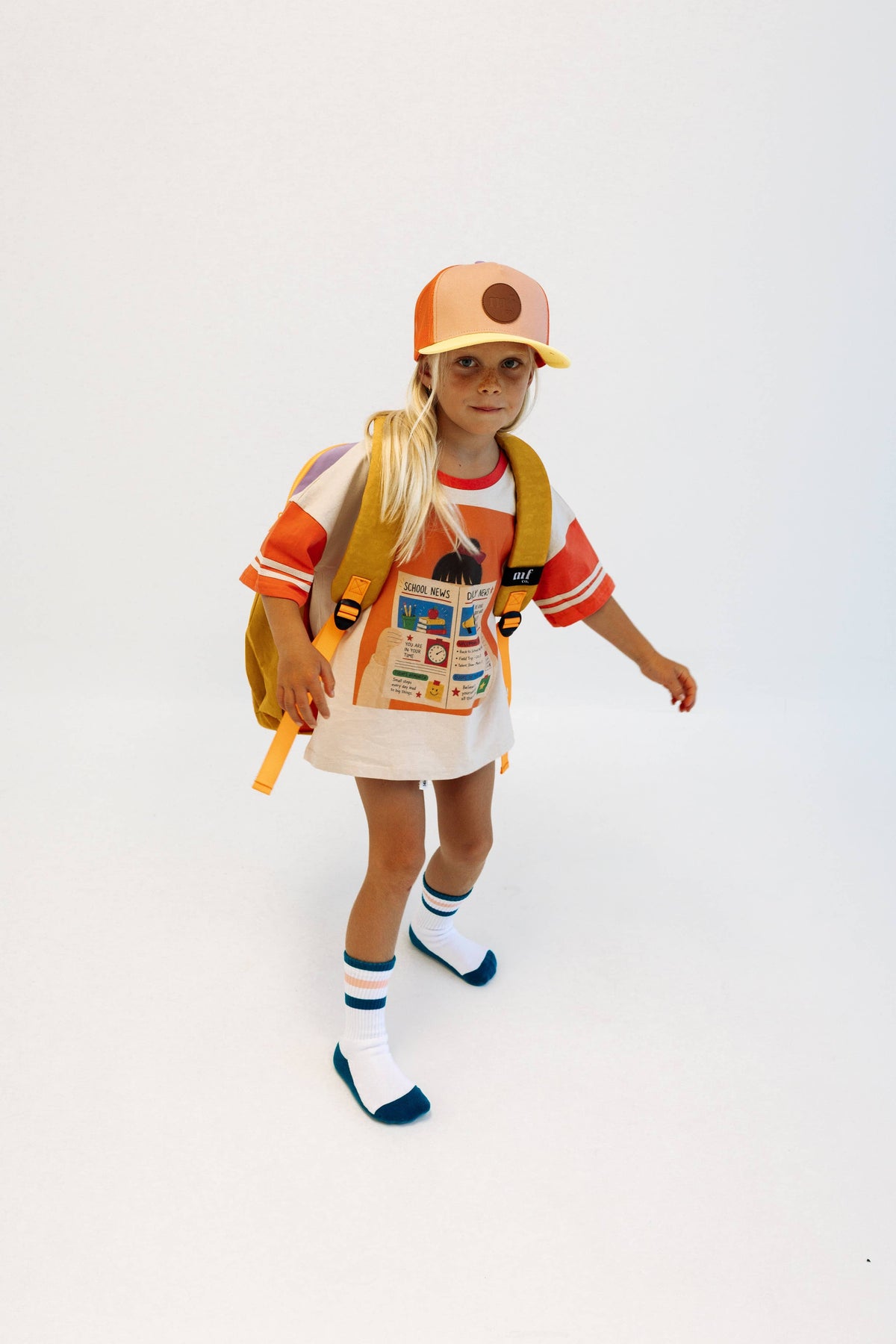 SCHOOL TRIBUNE | CORAL | OVERSIZED KIDS TEE: OVERSIZED / 12/13Y