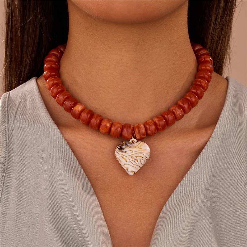 Heart Pendant Resin Beaded Necklaces | 40NK9701: BROWN