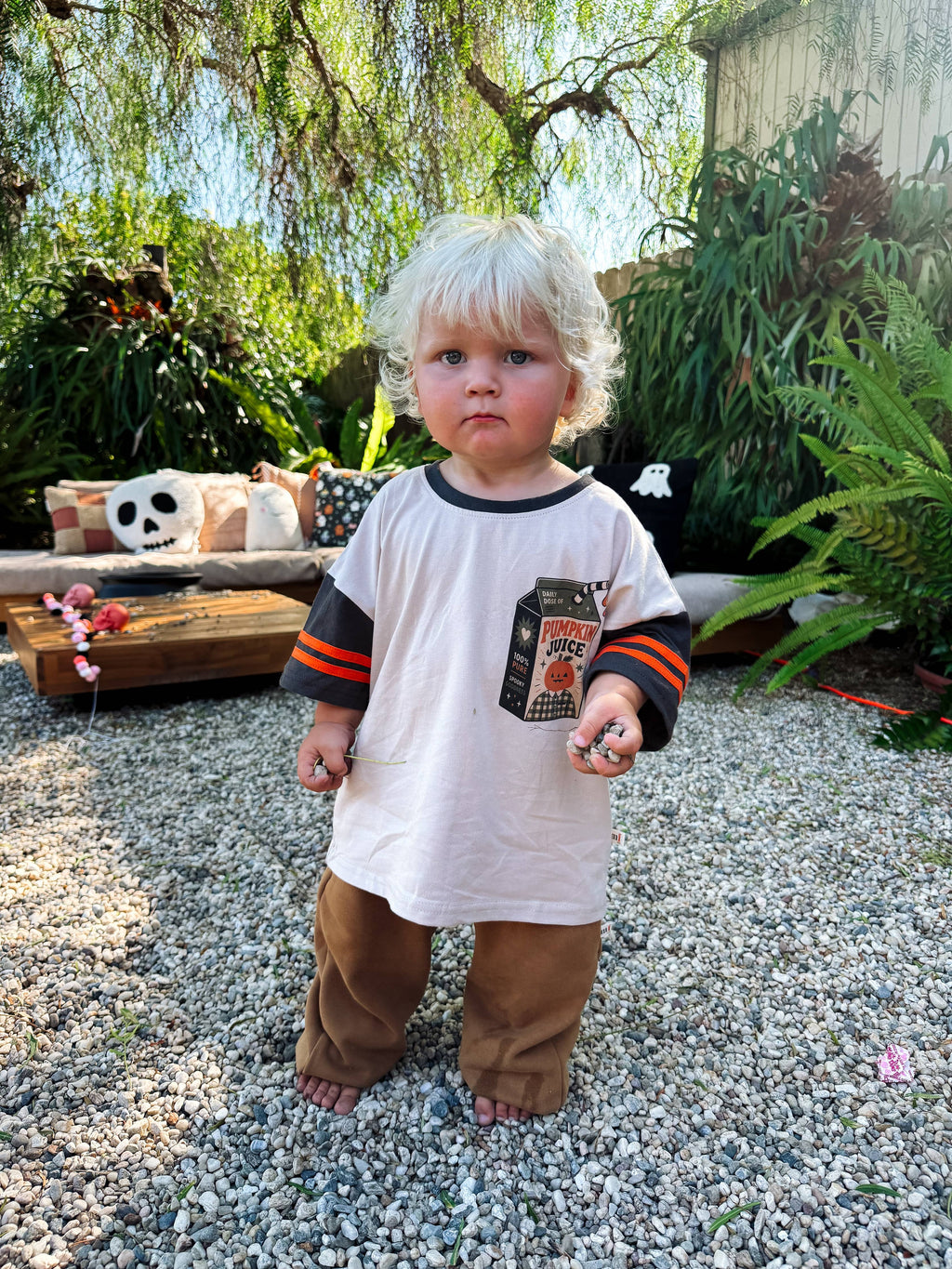 SPOOKY JUICE BOX | CHARCOAL | OVERSIZED KIDS TEE: OVERSIZED / 2/3Y
