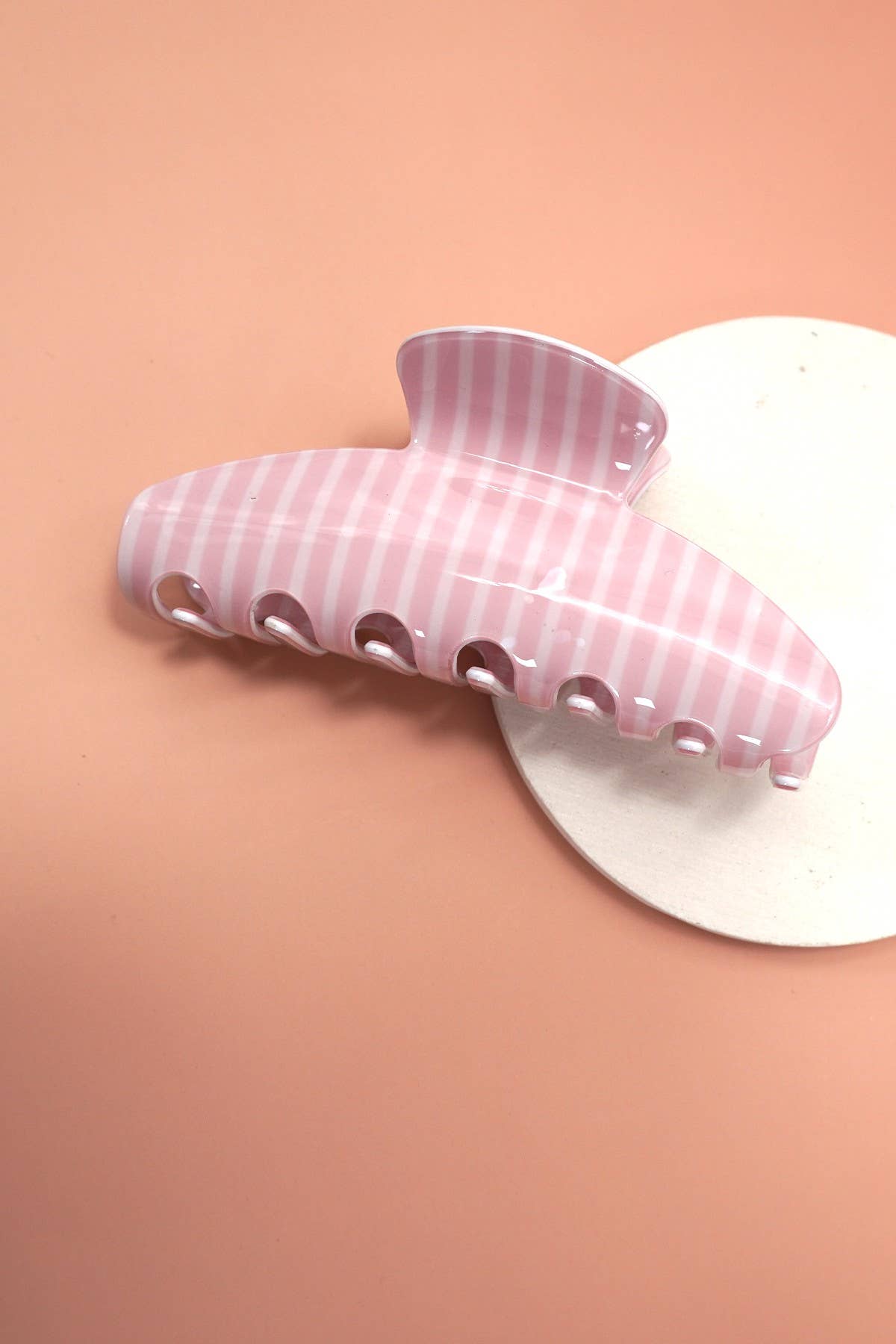 JUMBO STRIPE PLAID OVAL HAIR CLAW CLIPS | 40H1020: PLAID BLUE